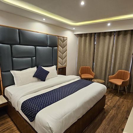 Mountain Zest- Simla Royale Near Mall Road Free Pickup From Railway Station Simla Exteriér fotografie