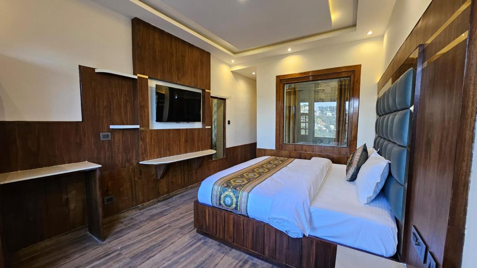 Mountain Zest- Simla Royale Near Mall Road Free Pickup From Railway Station Simla Exteriér fotografie