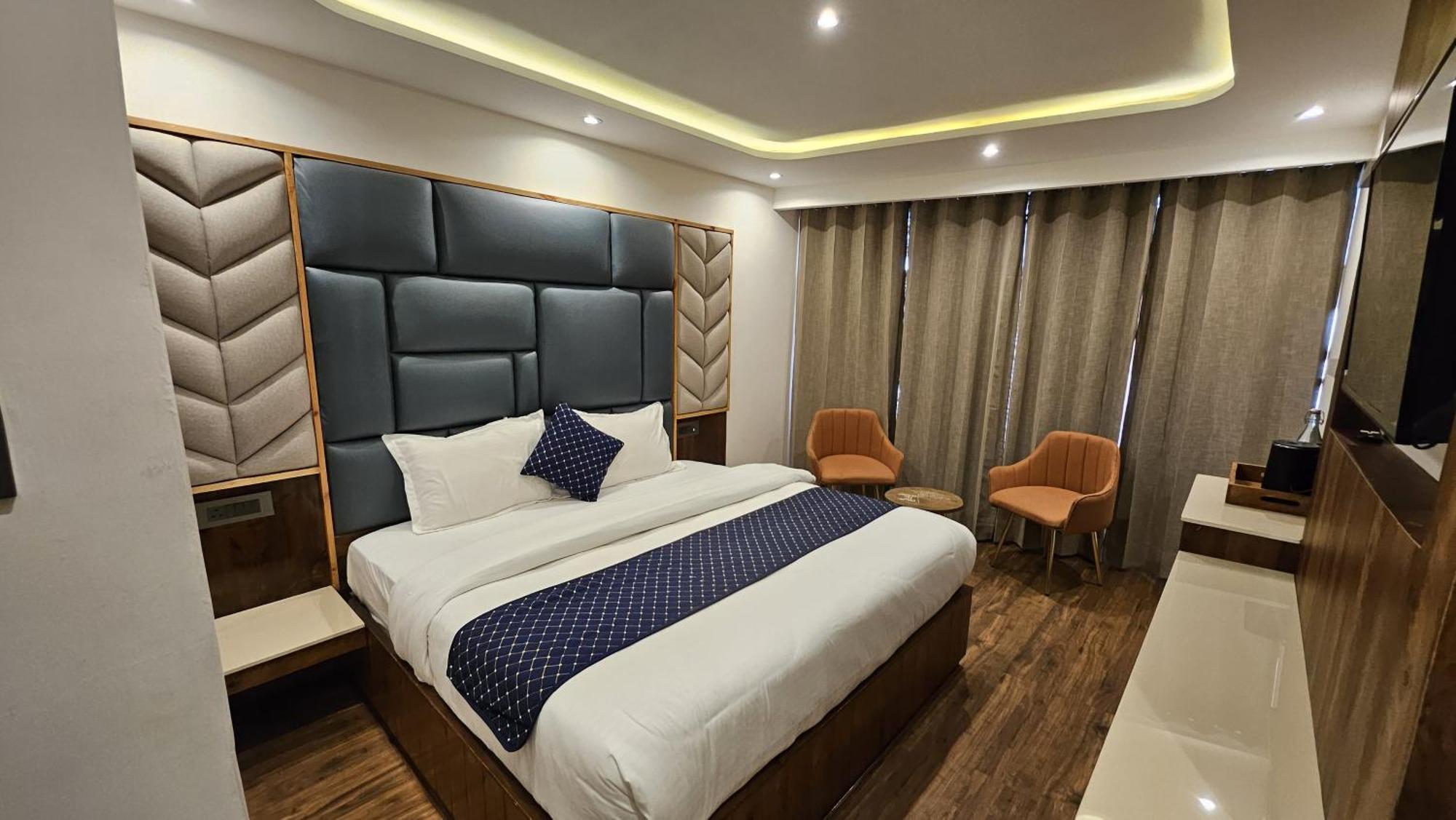 Mountain Zest- Simla Royale Near Mall Road Free Pickup From Railway Station Simla Exteriér fotografie