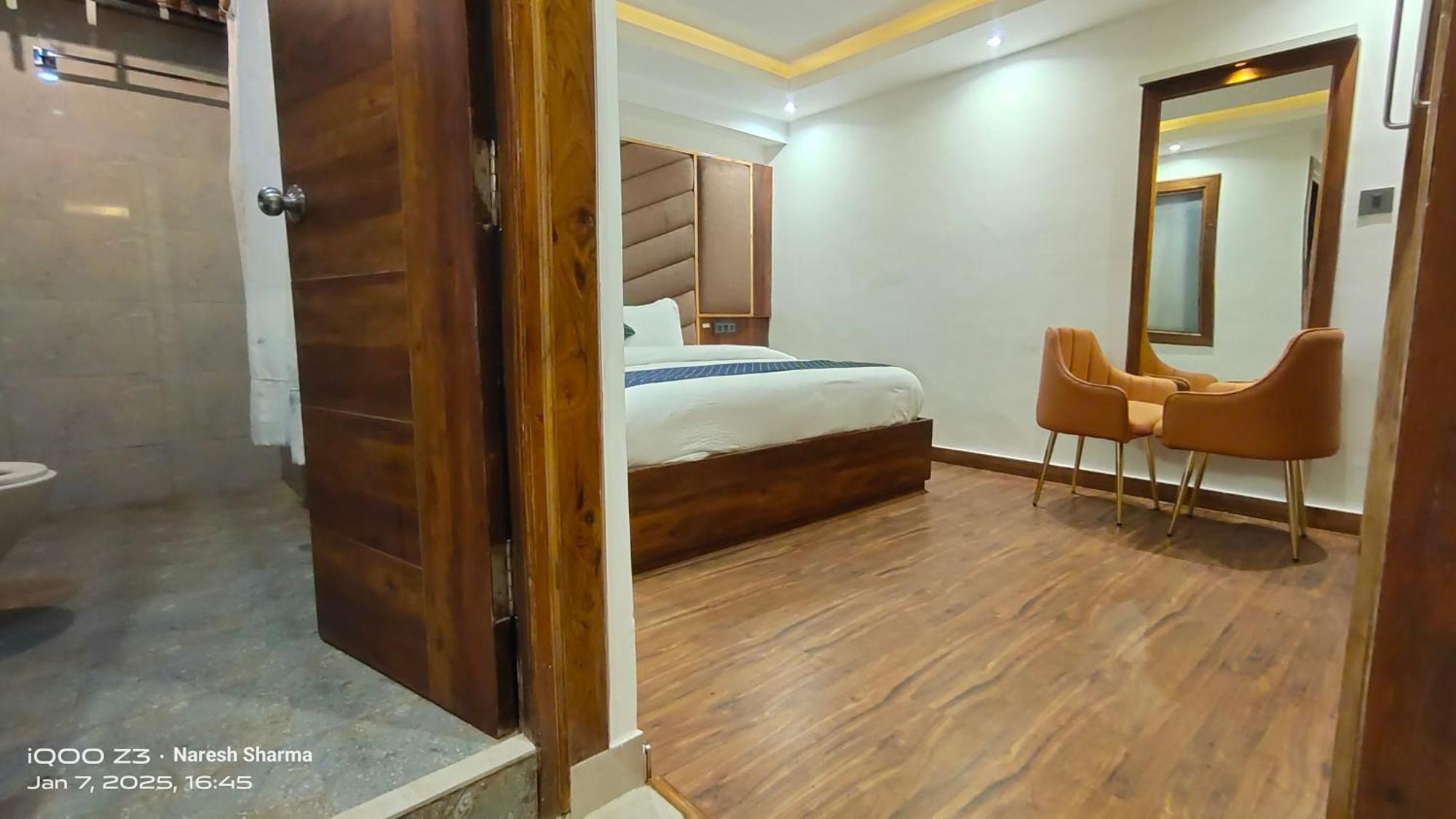 Mountain Zest- Simla Royale Near Mall Road Free Pickup From Railway Station Simla Exteriér fotografie